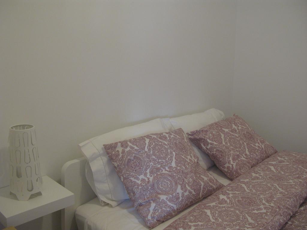 Apartment Estrela Heart Lisbona Esterno foto